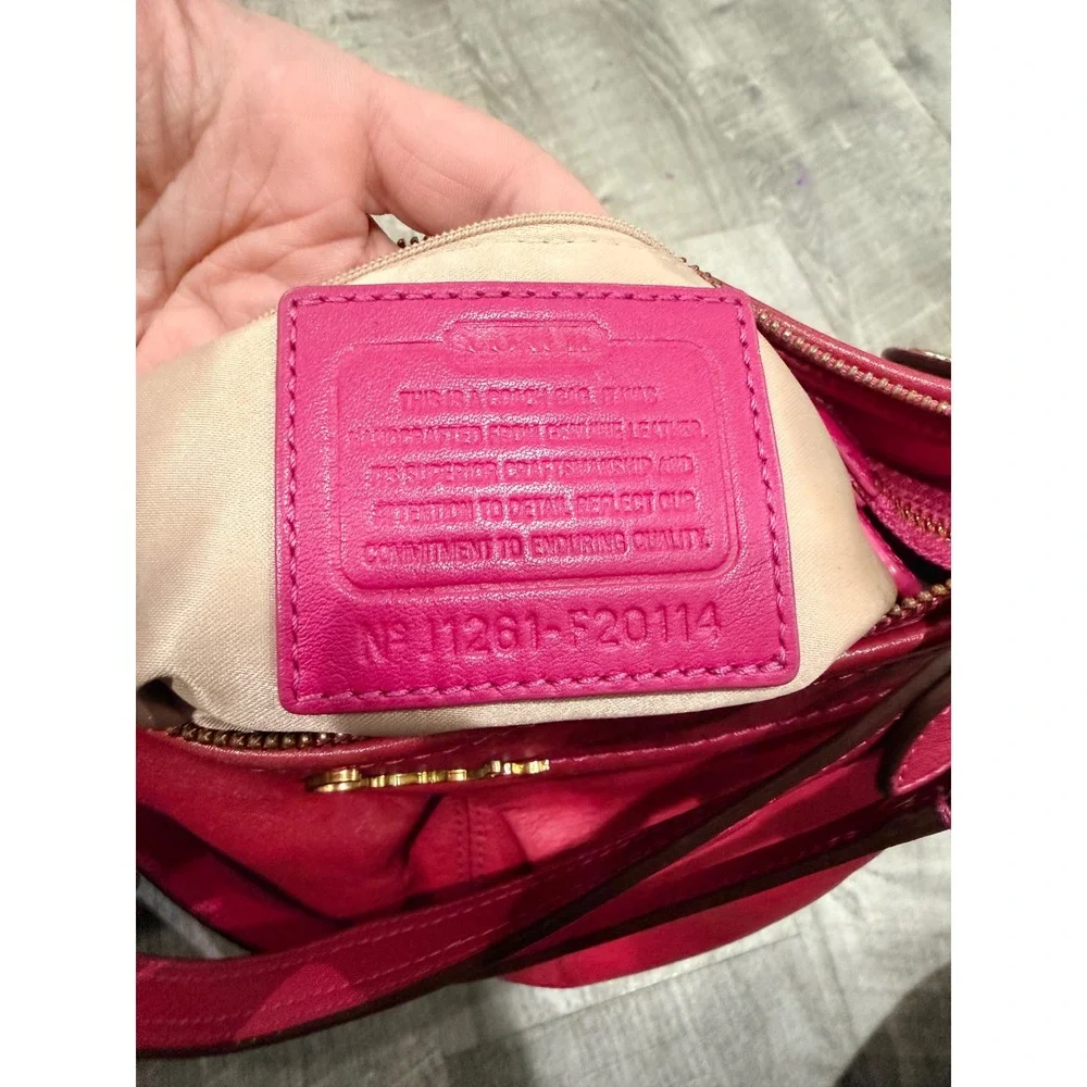 Coach Ashley Pink Leather Crossbody Swingpack Bag F20114 Gold Hardware
